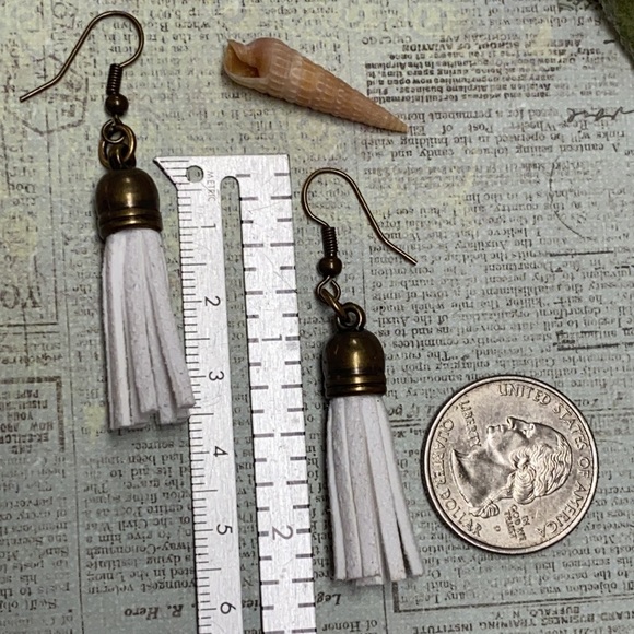 NWOT White tassel earrings antique brass finish - Picture 4 of 4